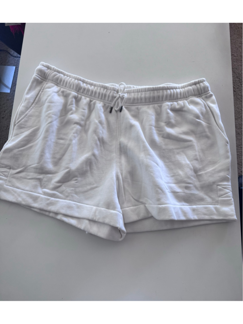 Women's Universal Thread White Plus Size 2X Fleece Shorts